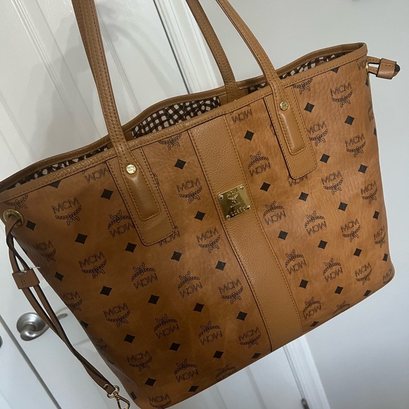 Reversible Liz Shopper Viestos MCM Bag